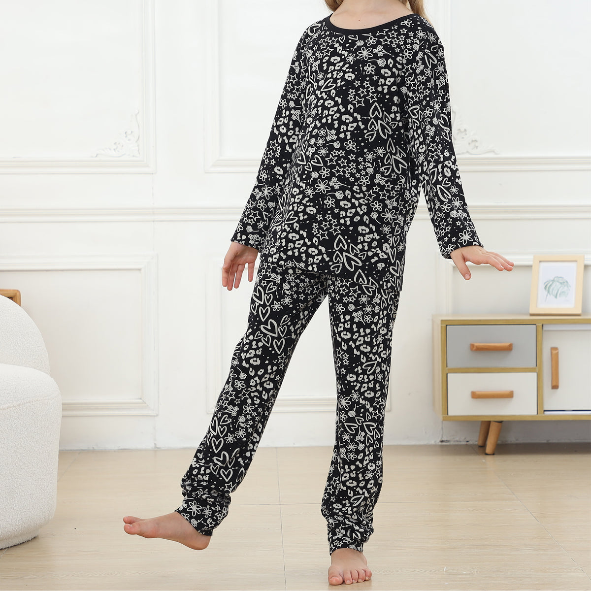 Girls Long Sleeve Monochrome Motifs Pyjamas